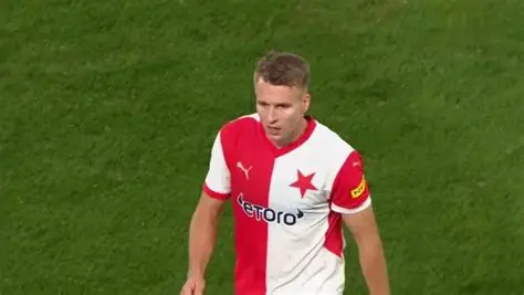 布拉格斯拉維亞：歐冠賽場的逆襲逐夢者